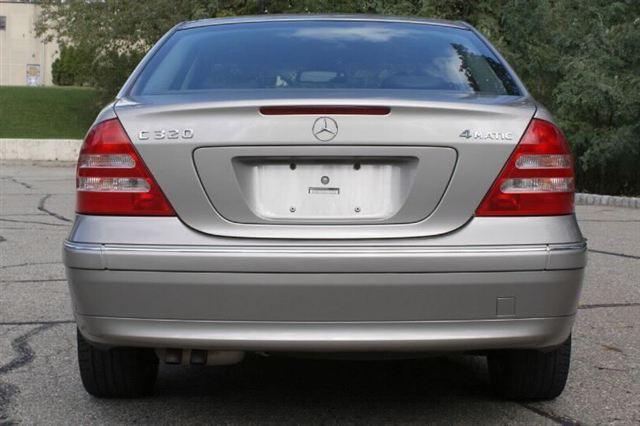 Mercedes-Benz C Class Touring W/nav.sys.-res 4x4 Sedan