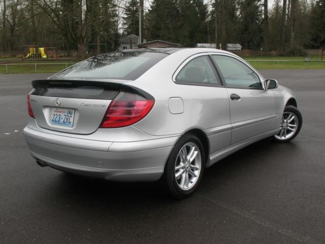 Mercedes-Benz C Class 2003 photo 4