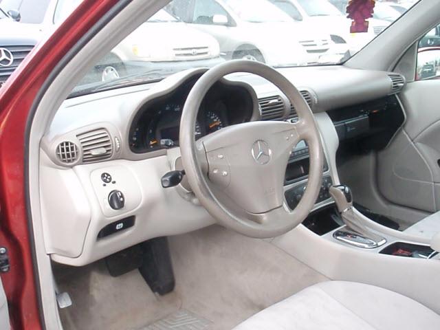 Mercedes-Benz C Class 2003 photo 3