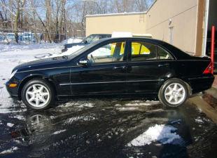 Mercedes-Benz C Class 2003 photo 2