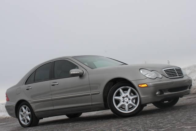 Mercedes-Benz C Class Series 4 Sedan