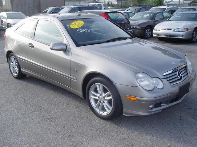 Mercedes-Benz C Class 2003 photo 1