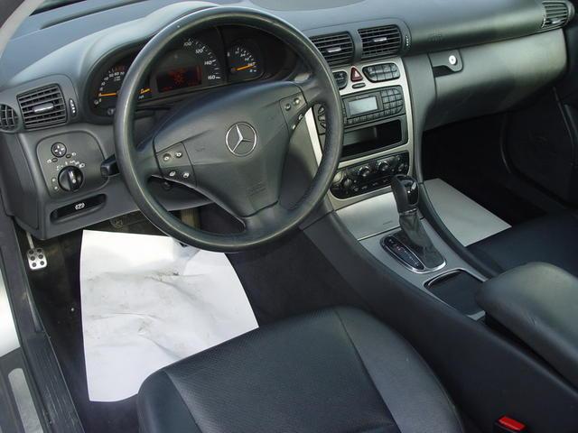 Mercedes-Benz C Class 2003 photo 5