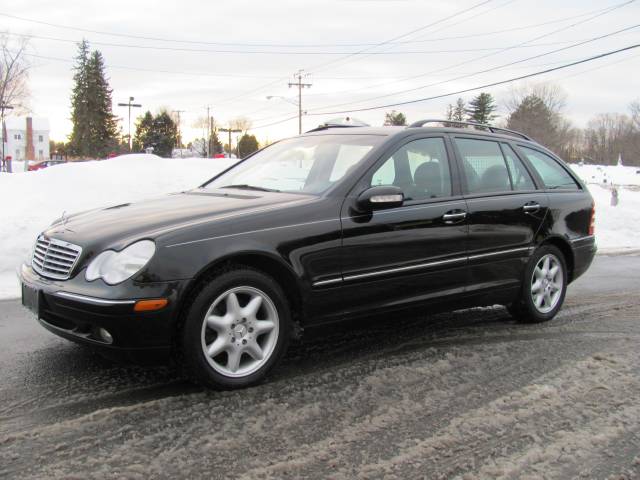 Mercedes-Benz C Class 2003 photo 3