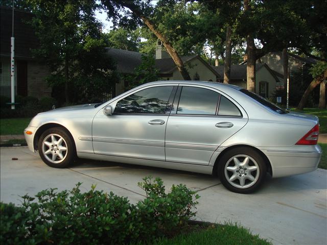 Mercedes-Benz C Class 2003 photo 5