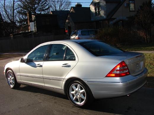 Mercedes-Benz C Class 2003 photo 4