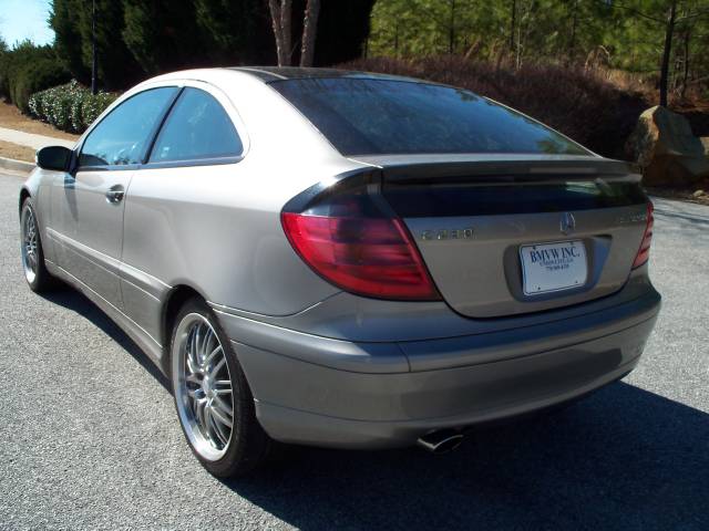 Mercedes-Benz C Class 2003 photo 2