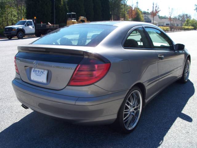 Mercedes-Benz C Class 2003 photo 3