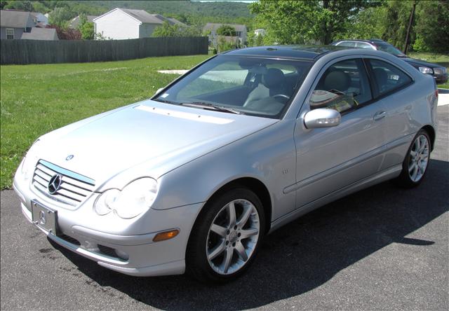 Mercedes-Benz C Class 4dr Sdn Manual Coupe