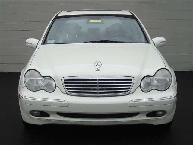 Mercedes-Benz C Class 2003 photo 1