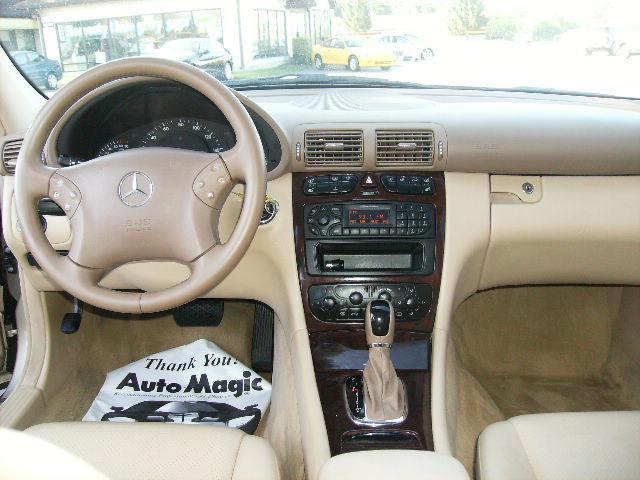 Mercedes-Benz C Class 2003 photo 4