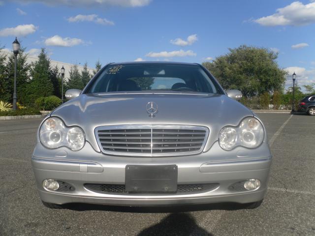 Mercedes-Benz C Class 2003 photo 1