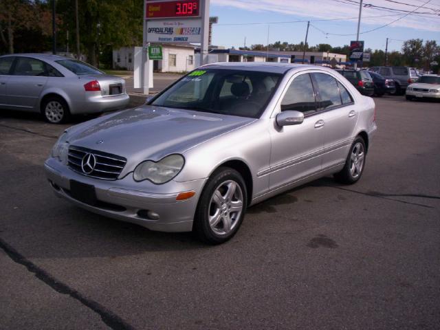 Mercedes-Benz C Class 2003 photo 1