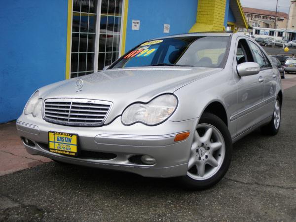 Mercedes-Benz C Class 3.2 TL - Extra Sharp Sedan