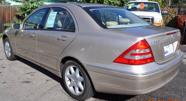 Mercedes-Benz C Class 2003 photo 4