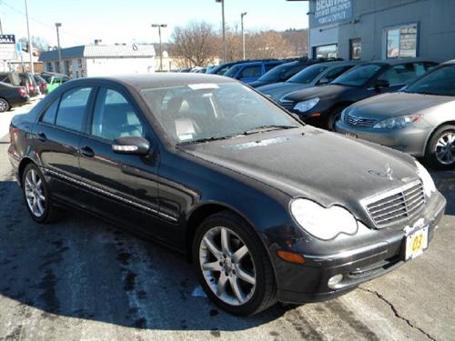 Mercedes-Benz C Class 2003 photo 2