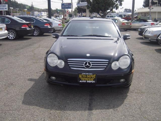 Mercedes-Benz C Class 2003 photo 1