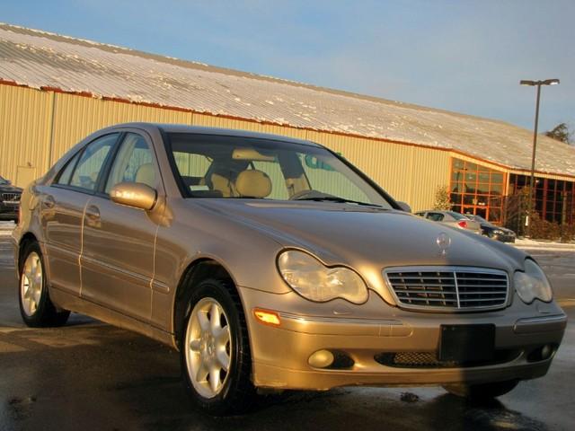 Mercedes-Benz C Class 2003 photo 5