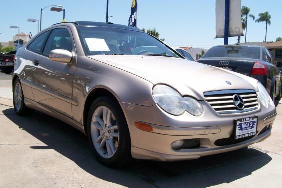 Mercedes-Benz C Class 2003 photo 2