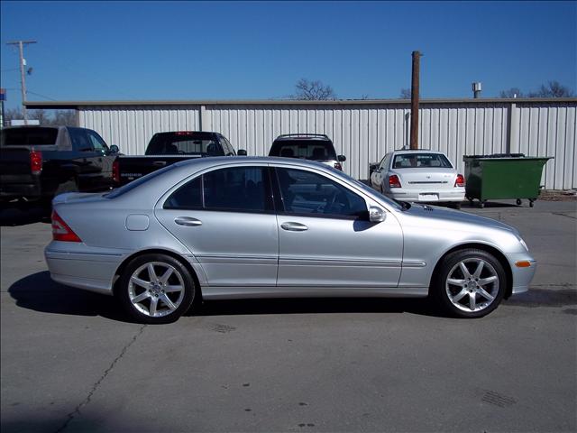 Mercedes-Benz C Class 2003 photo 1