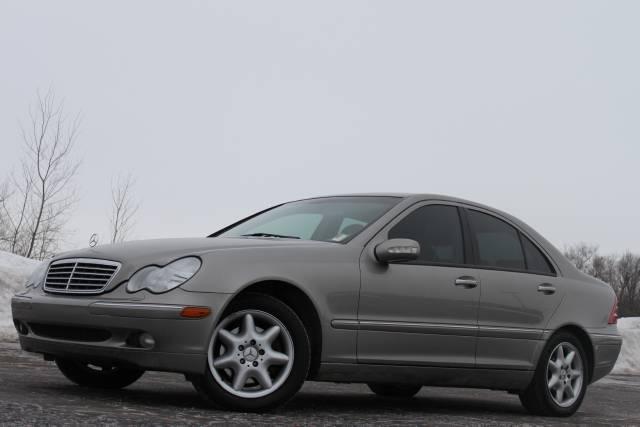 Mercedes-Benz C Class 2003 photo 2