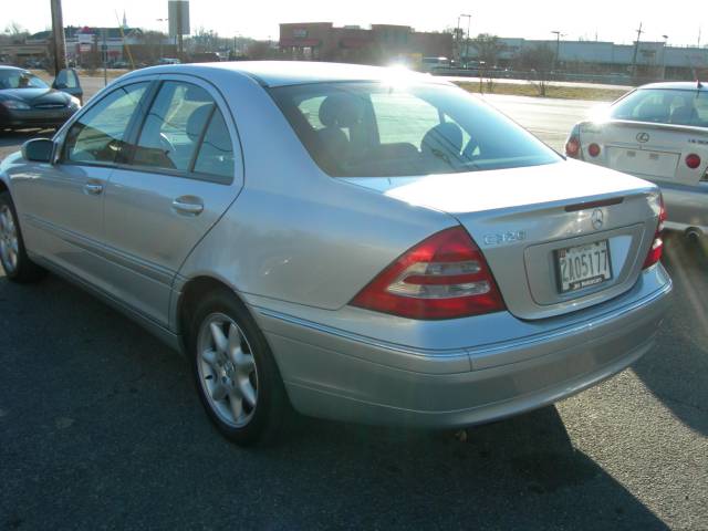 Mercedes-Benz C Class 2003 photo 1