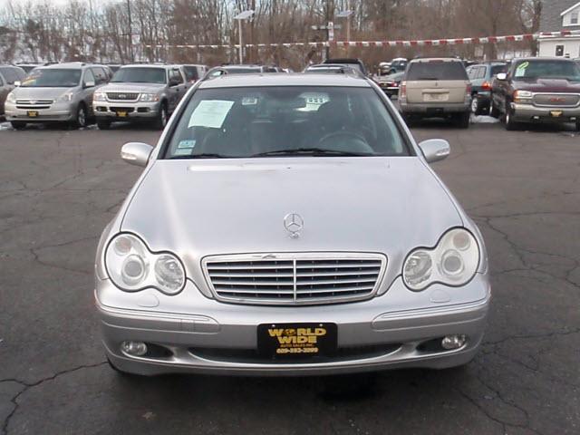 Mercedes-Benz C Class 2003 photo 1