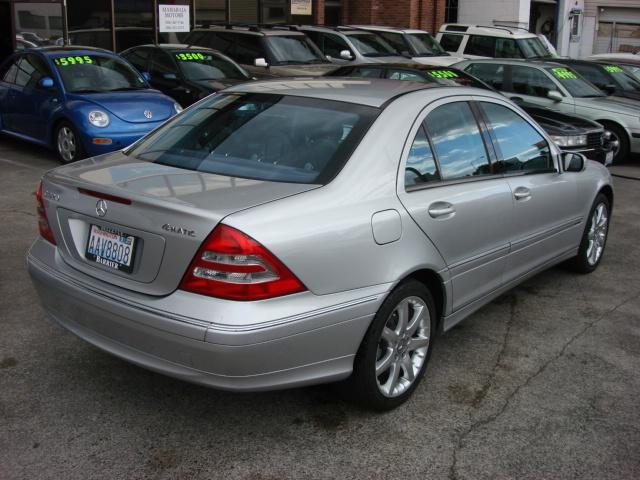 Mercedes-Benz C Class 2003 photo 2