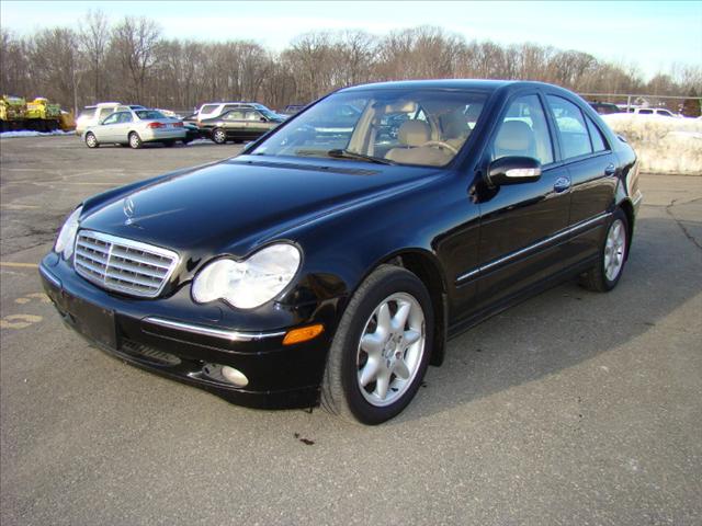 Mercedes-Benz C Class 2003 photo 1