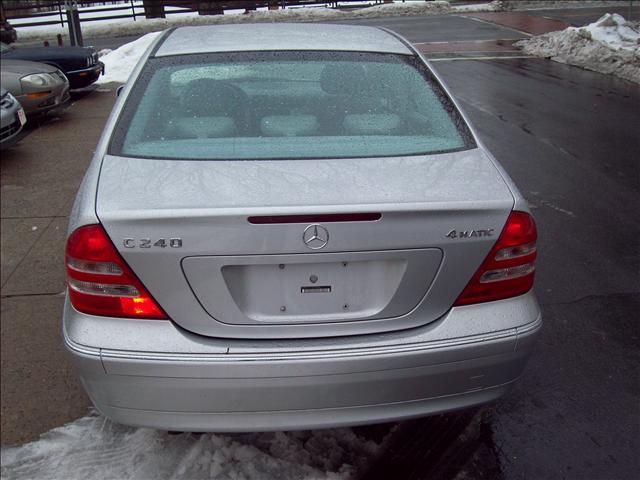 Mercedes-Benz C Class 2003 photo 3