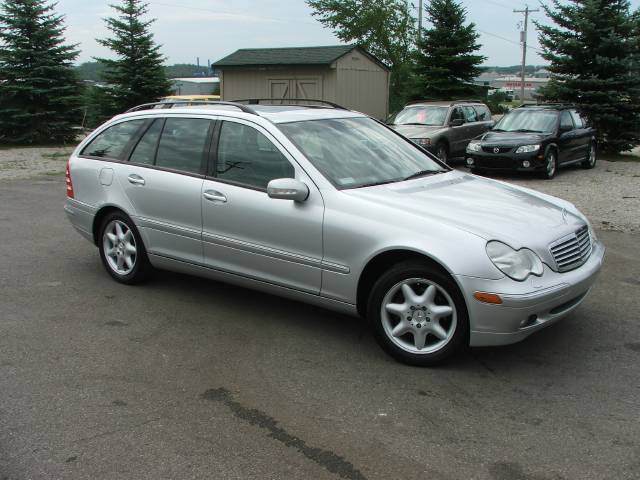 Mercedes-Benz C Class 2003 photo 4