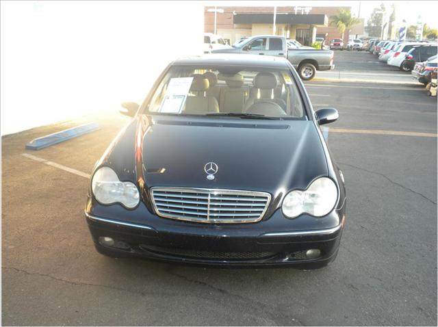 Mercedes-Benz C Class 2003 photo 2