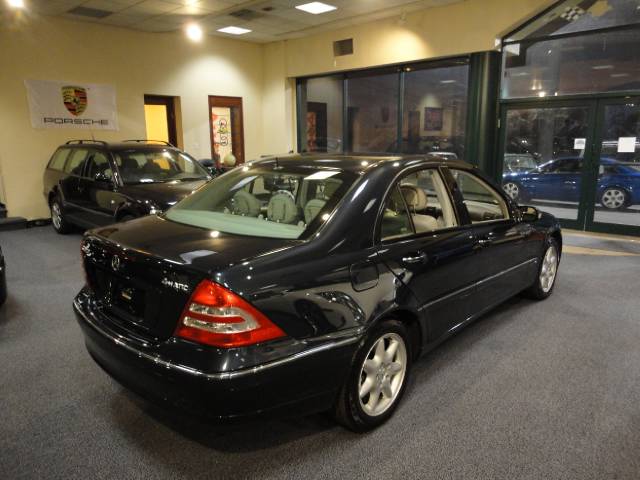 Mercedes-Benz C Class 2003 photo 5