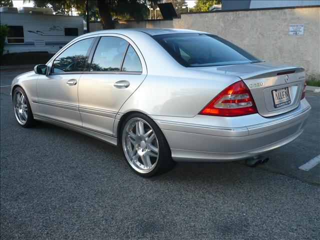 Mercedes-Benz C Class 2003 photo 3