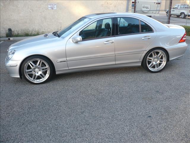 Mercedes-Benz C Class 2003 photo 1