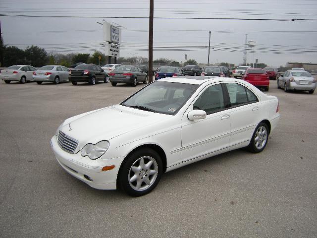 Mercedes-Benz C Class 2003 photo 1