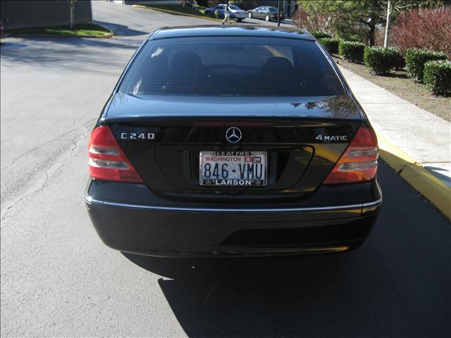 Mercedes-Benz C Class 2003 photo 3