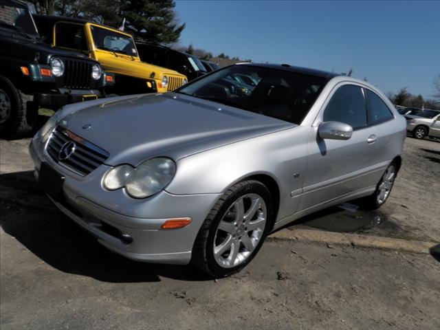 Mercedes-Benz C Class 4dr Sdn Manual Coupe