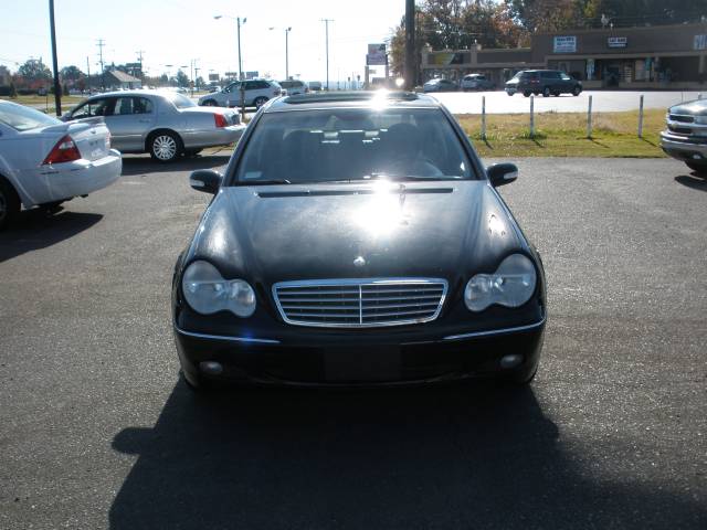 Mercedes-Benz C Class 2003 photo 1