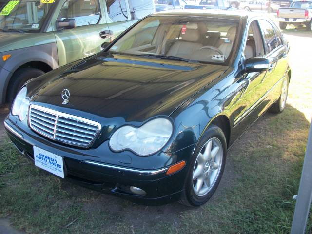 Mercedes-Benz C Class 3.2 TL - Extra Sharp Sedan