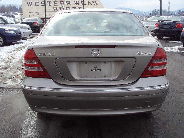 Mercedes-Benz C Class 2003 photo 3