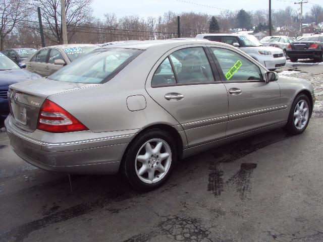 Mercedes-Benz C Class 2003 photo 4