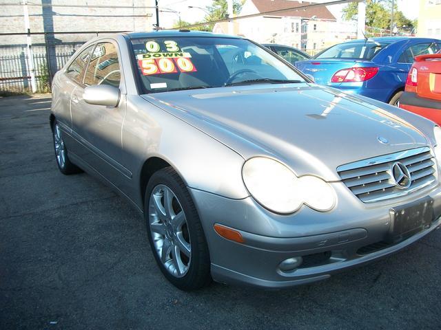 Mercedes-Benz C Class 2003 photo 2