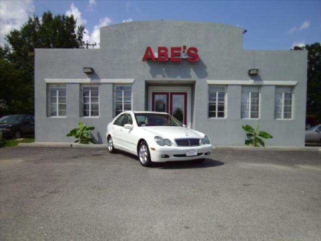 Mercedes-Benz C Class 4dr Sedan SE Sedan