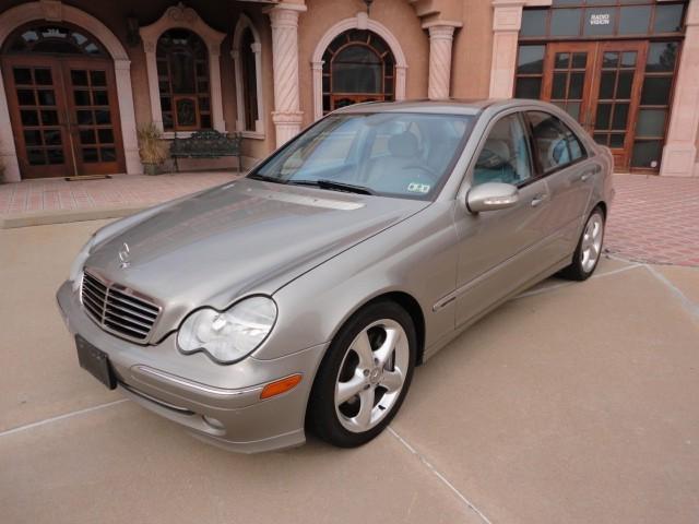 Mercedes-Benz C Class 4dr Sedan SE Sedan