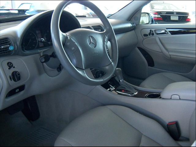 Mercedes-Benz C Class 2005 photo 3