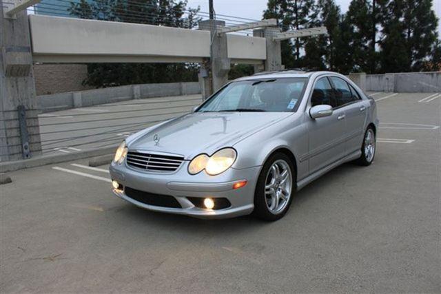 Mercedes-Benz C Class 2005 photo 3