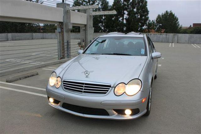 Mercedes-Benz C Class 2005 photo 4