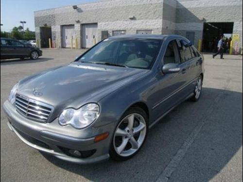 Mercedes-Benz C Class 2005 photo 2