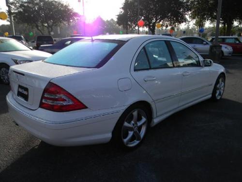 Mercedes-Benz C Class 2005 photo 1